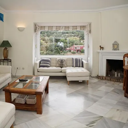 Sea View Marbella 别墅 贝纳阿维斯